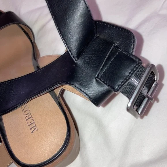 Merona Chunky Heel Shoes with straps at ankle - Picture 4 of 13